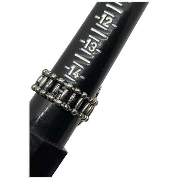 Black Stone Silver Tone Stretch Ring Leaf Design Vintage Style Adjustable Gothic - Picture 9 of 9